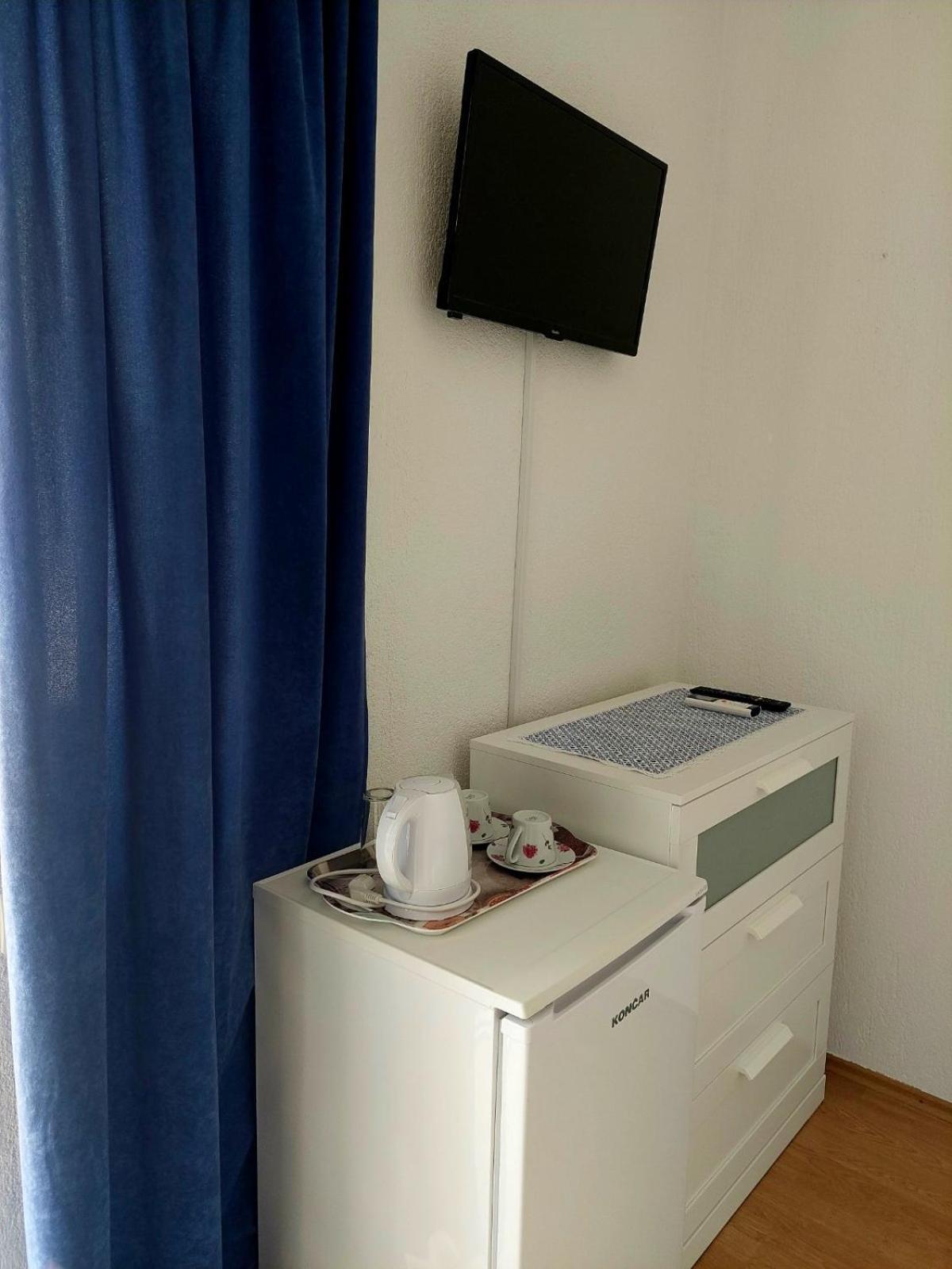 Rooms Hodanic Krk Town Chambre photo